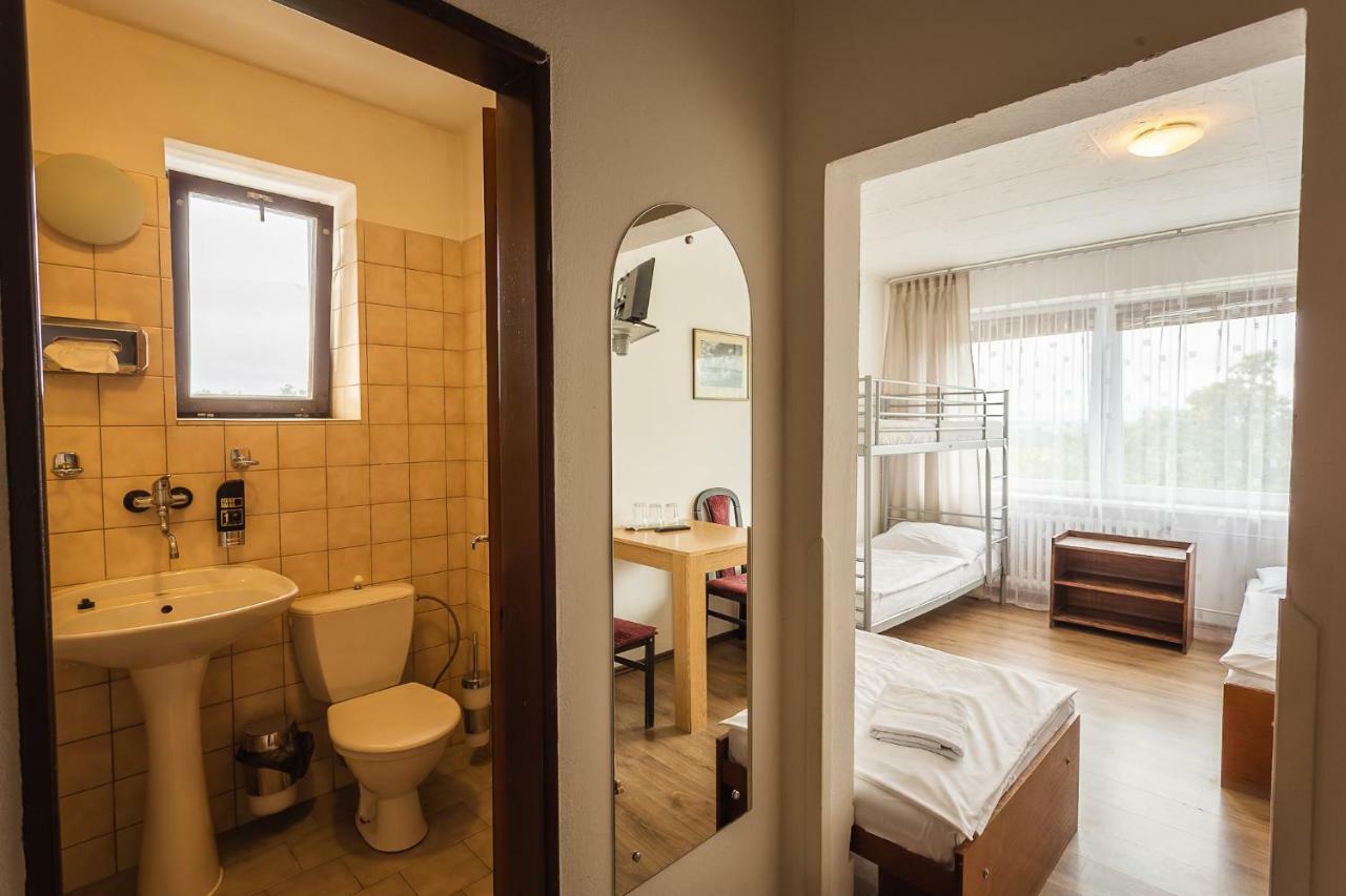 Hotel Alexander براغ المظهر الخارجي الصورة